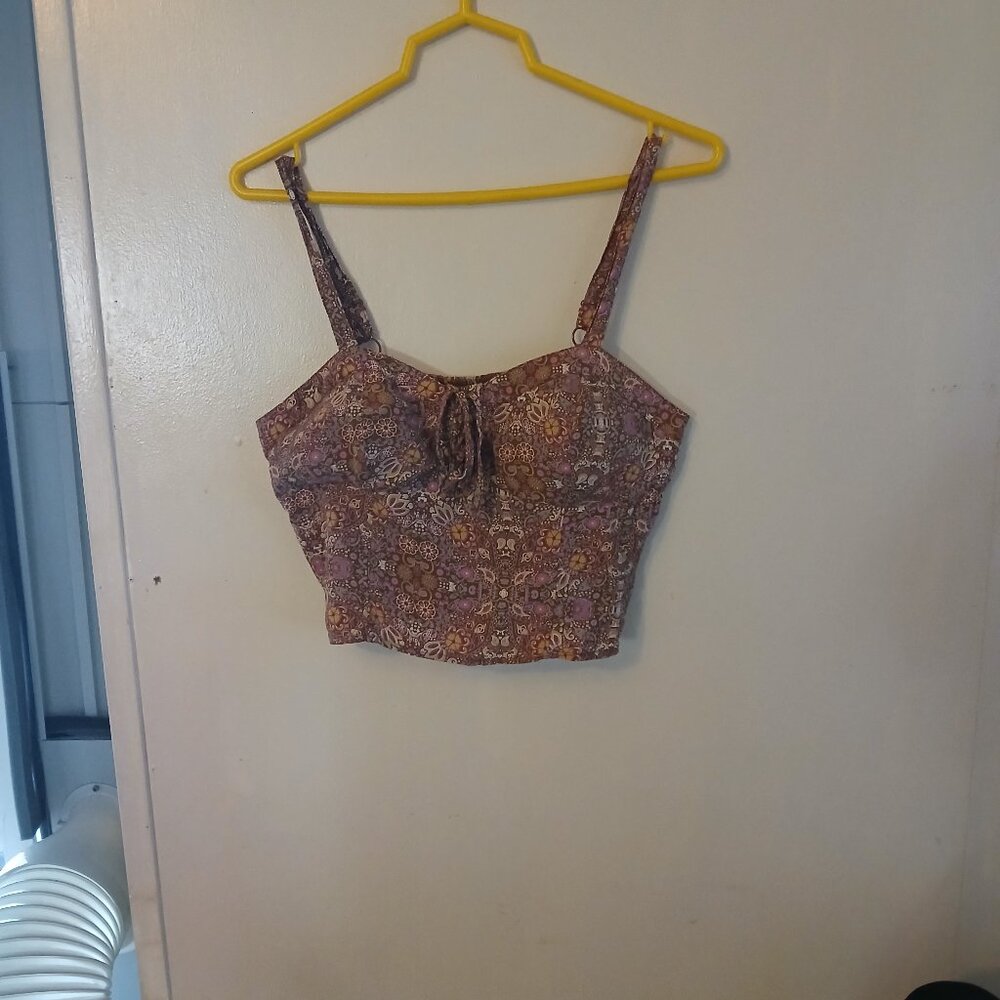 Wallflower women's Bohemian halter top Size Large